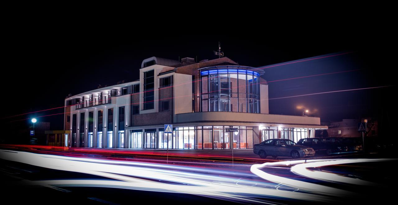 Hotel Kosma Kozmin Exterior foto